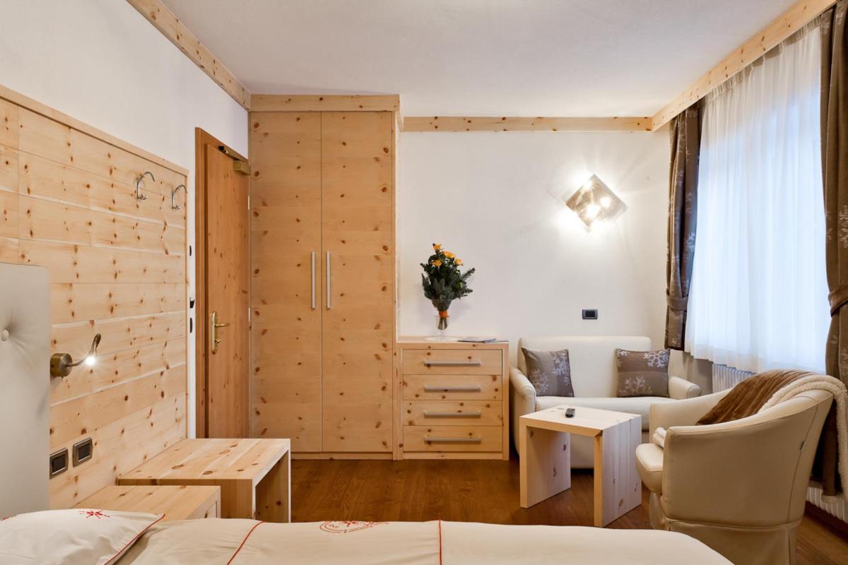 Alpenhotel Panorama Кампитело ди Фаса Екстериор снимка
