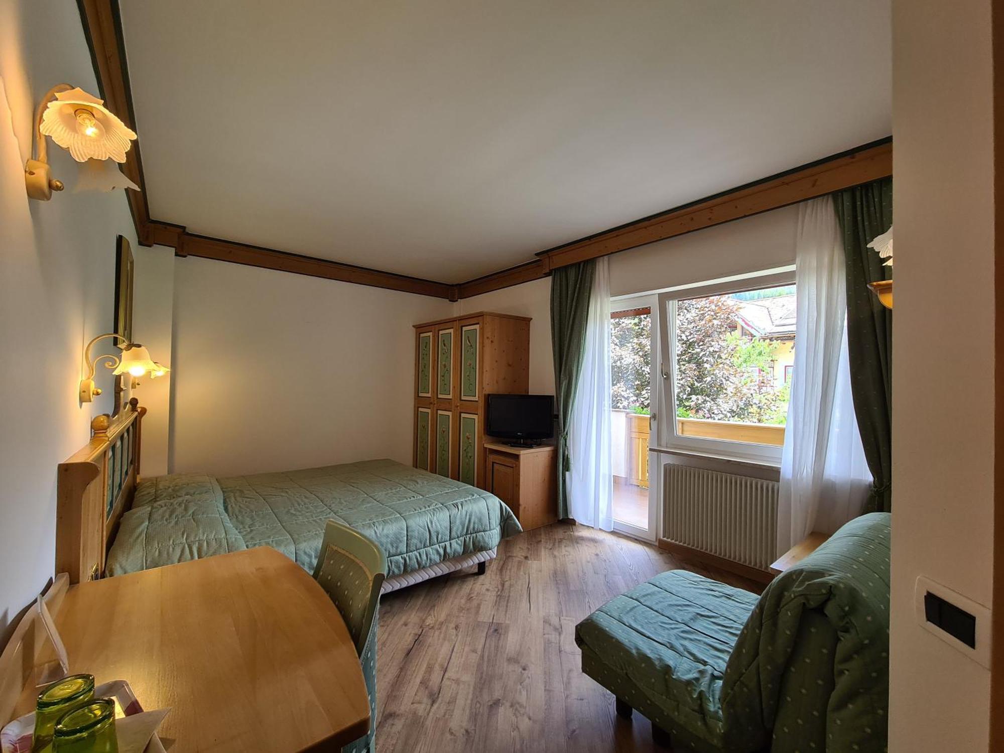 Alpenhotel Panorama Кампитело ди Фаса Екстериор снимка