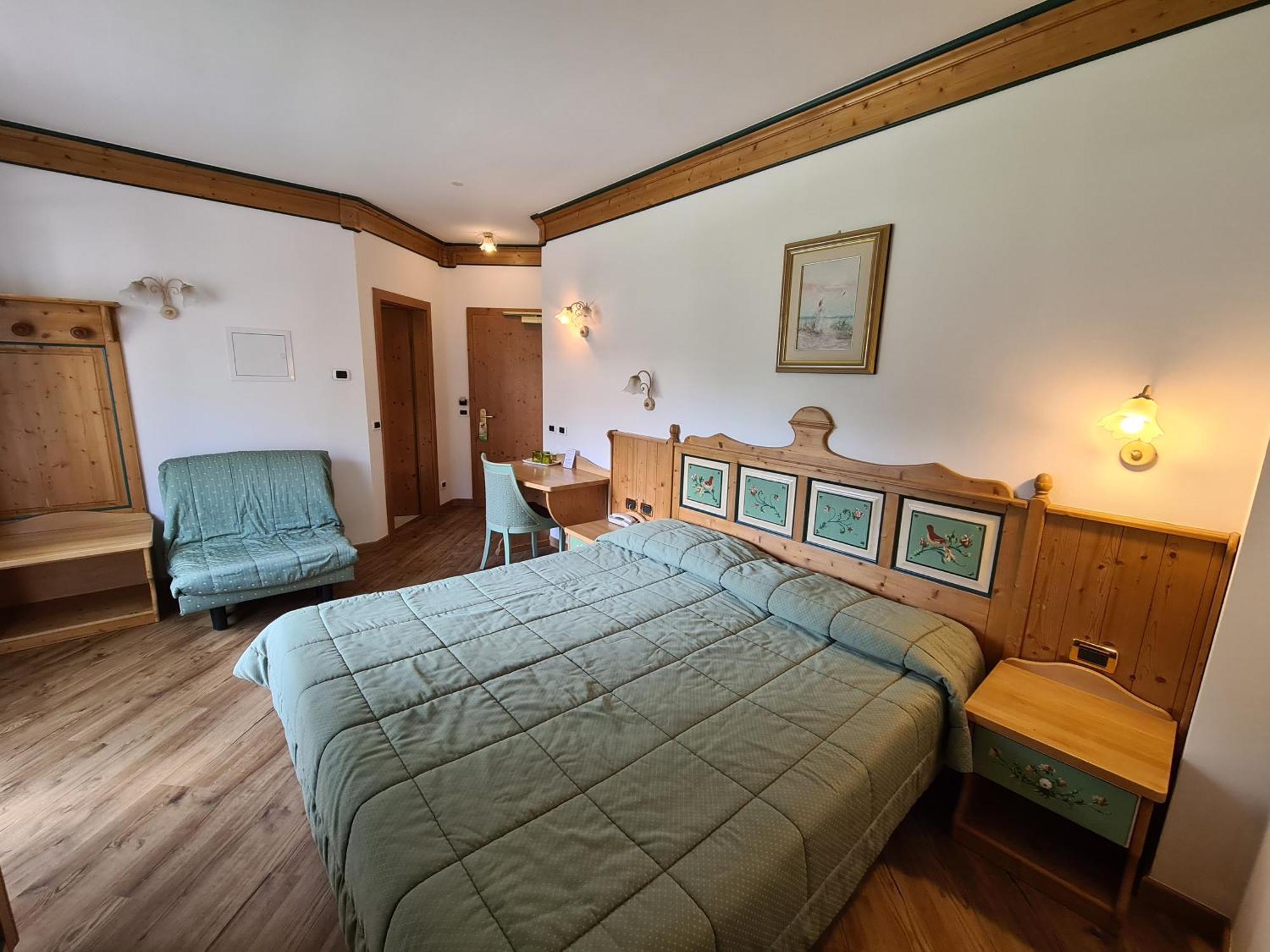 Alpenhotel Panorama Кампитело ди Фаса Екстериор снимка