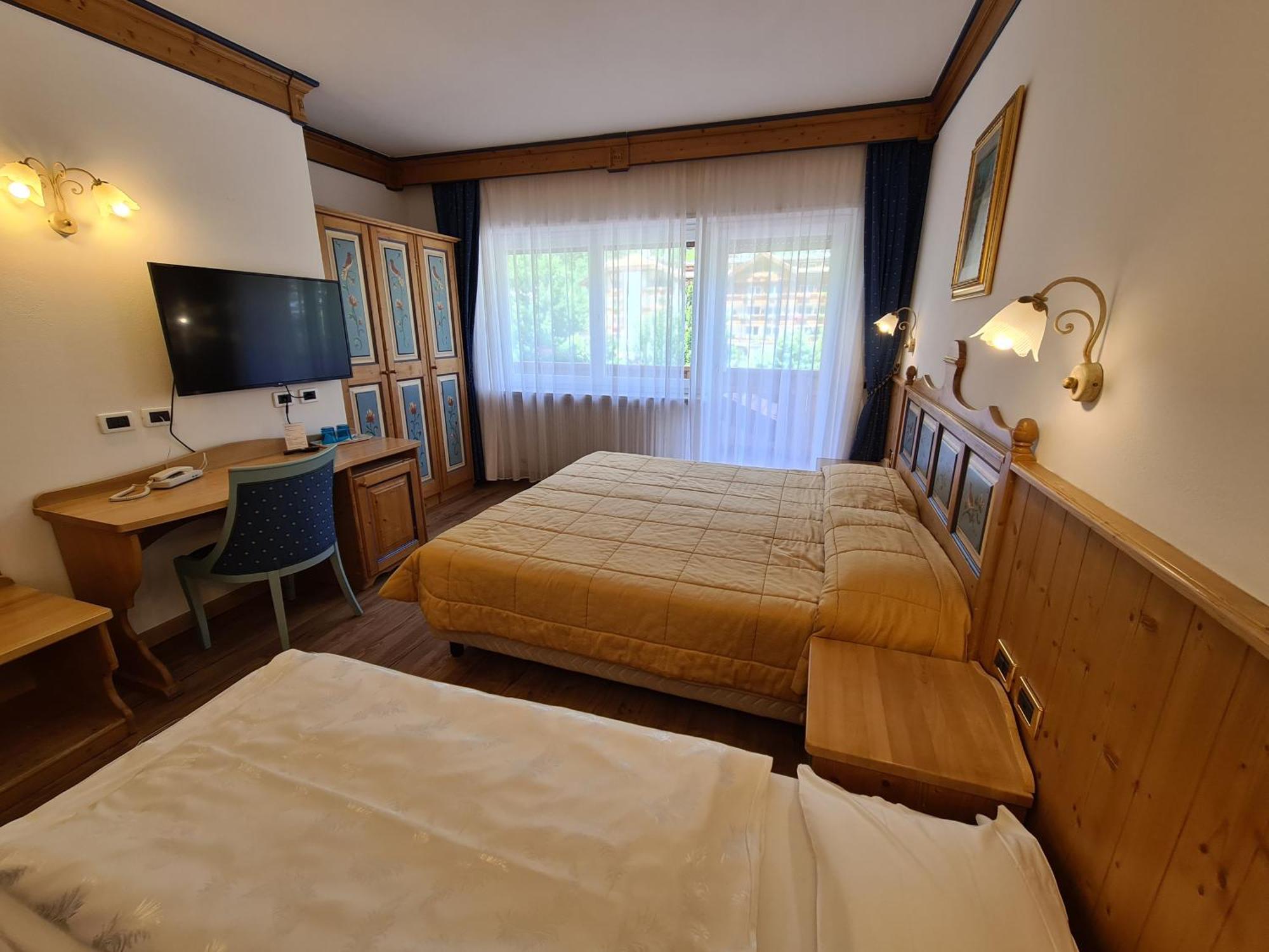 Alpenhotel Panorama Кампитело ди Фаса Екстериор снимка
